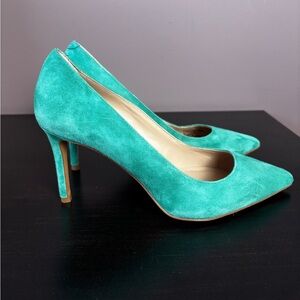 Banana Republic Green Mid Heel Pumps Sz 7.5